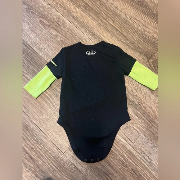 Under Armour Baby Boy Black Lime Green Long Sleeve One Piece Can’t Be Stopped 3M - Picture 5 of 5